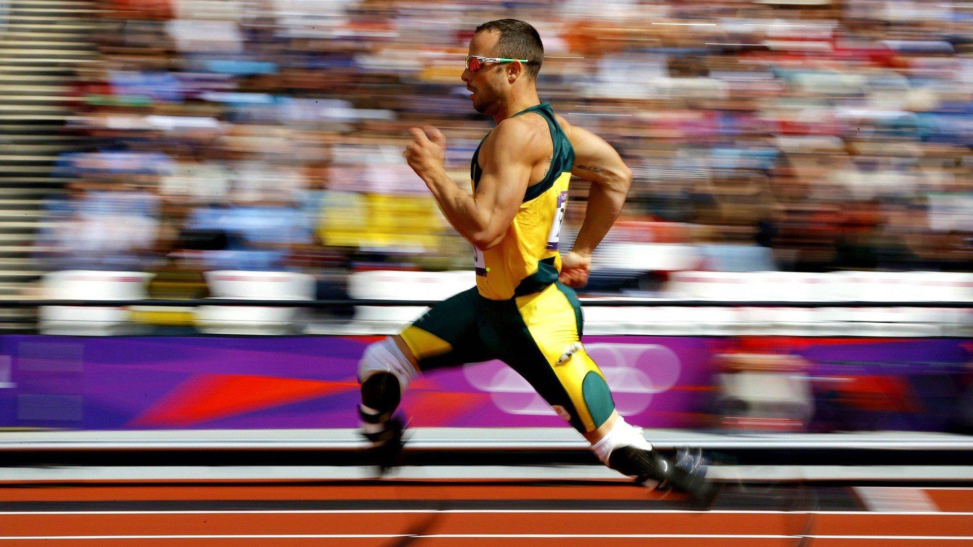 泰山4-0大胜亚泰，莫伊塞斯梅开二度，刘伟国失误成比赛转折点